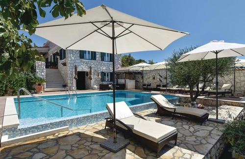 Razanj House | Gorgeous home in Razanj with WiFi