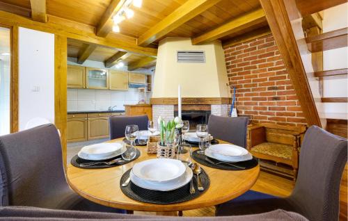Rovisce House | Gorgeous Home In Rovisce