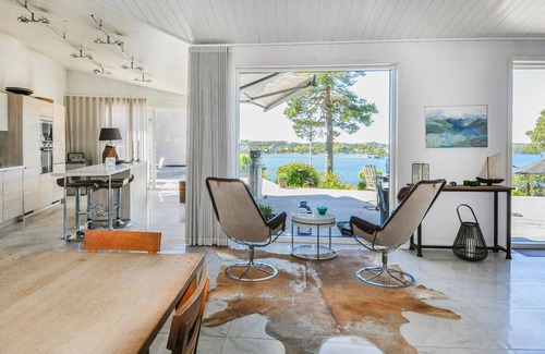 Saltsjobaden House | Gorgeous home in Saltsjöbaden