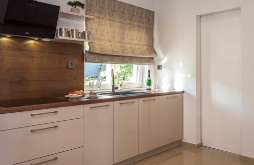 Drnis House | Gorgeous home in Siveric with sauna