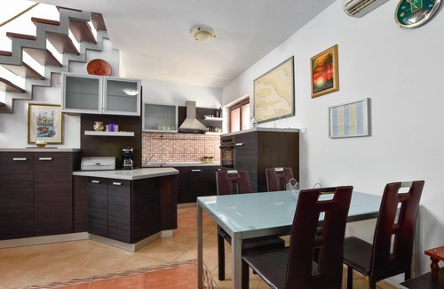 Skrip House | Gorgeous home in Skrip