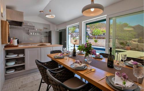 Slivno House | Gorgeous Home In Slivno With Sauna