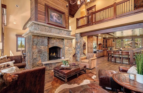 Boulder Ridge House | Gorgeous Home w/Fire Pit, Walk to Ski Lifts!