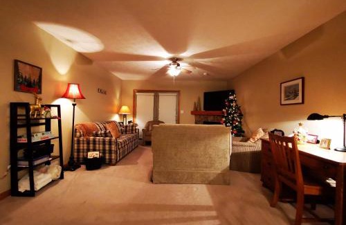 Snowshoe House | Gorgeous House for Ski Retreat or Mountain Vacations