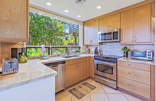 Napili Condo | Gorgeous Kapalua Oceanfront with Stunning Views 23G4