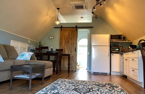 El Dorado Hills Apartment | Gorgeous Lake View, Nature at Your Door (Ask about 31+ days)