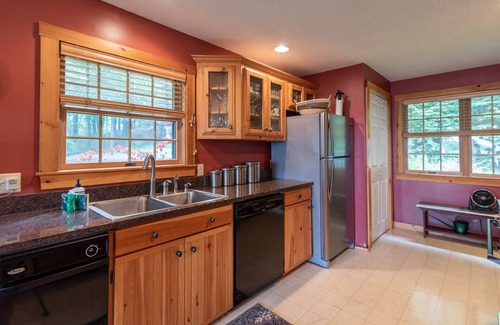 Lakewood House | Gorgeous lakefront home w/dock, canoe, kayaks & lake/forest views