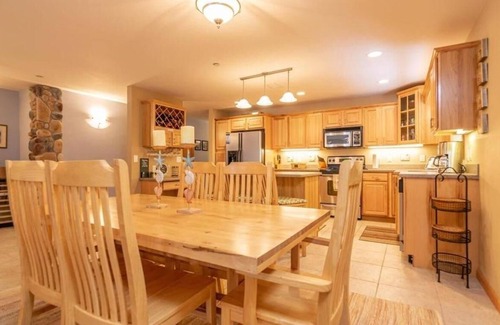 Arkdale Condo | Gorgeous Lakeview Balcony with 4 Bedrooms, best location at the resort!