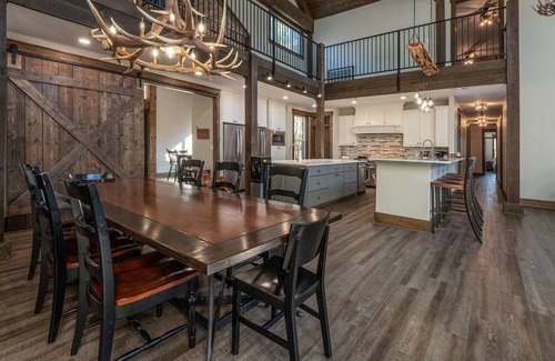 Gowen Cabin | Gorgeous Mountain Lodge on Privately-Owned Lake - Sleeps 30!