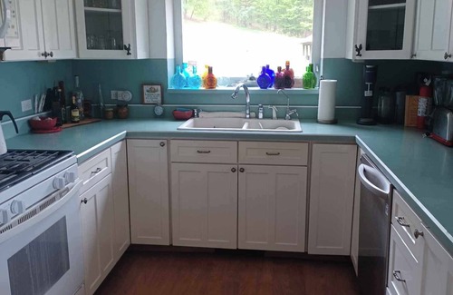 Stamford House | Gorgeous property tucked in the Catskill Mts, with secluded breathtaking views.