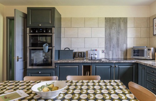 Norton St. Philip House | Gorgeous Rural 4 Bed Farm Cottage - With Hot Tub!