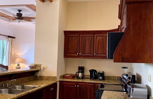 Esterillos Este Condo | Gorgeous Resort Style Luxury Accommodation in Esterillos Este