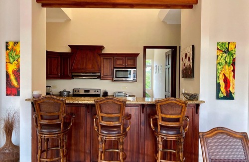 Esterillos Este Condo | Gorgeous Resort Style Luxury Accommodation in Esterillos Este