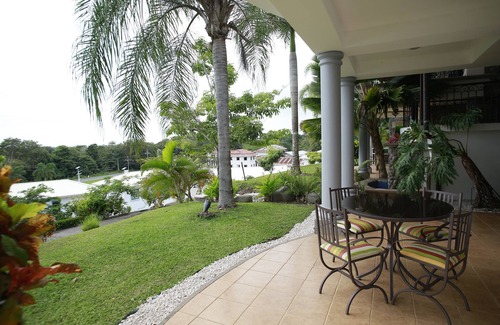 Esterillos Este Condo | Gorgeous Resort-Style Luxury Accommodation in Tranquil Esterillos Este