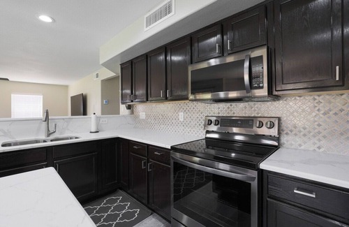 Mountain Vista Ranch House | Gorgeous SURPRISE GEM 2 Miles to Baseball Stadium
