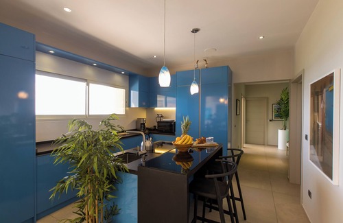 Upper Prince's Quarter Villa | Gorgeous 3 Bedroom +Studio 2 Bath Villa in Red Pond with generator
