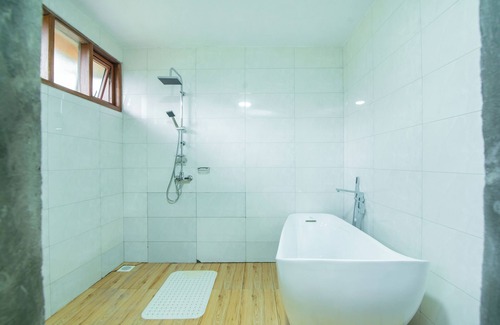 Western Region Cabin | Gorilla Leisure Lodge