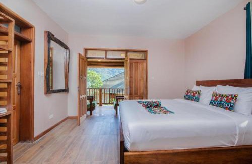 Western Region Hotel | Gorilla Leisure Lodge