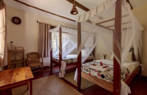 Bwindi Cabin | Gorilla Valley Lodge