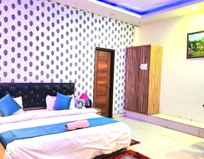 Allahabad Hotel | Goroomgo Maujis Villa Guest House Prayagraj Near Sangam Railway Station - Luxury Room Quality - Excellent Customer Service