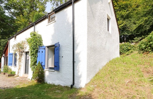 Spean Bridge Cottage | GORRIE'S LAIR, family friendly, with open fire in Spean Bridge