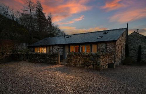 Eglwysbach House | GORSE BARN - A cosy barn conversion in North Wales with a log burner