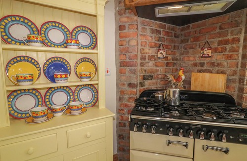 Glenariff House | GORTIN COTTAGE, family friendly, with open fire in Glenariff
