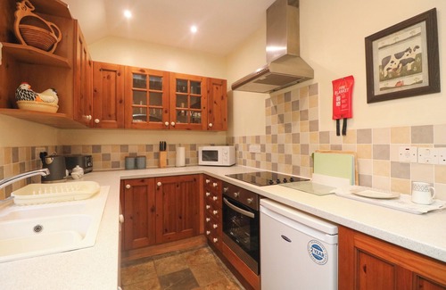 Black Torrington Cottage | GOSLINGS, pet friendly, country holiday cottage in Holsworthy