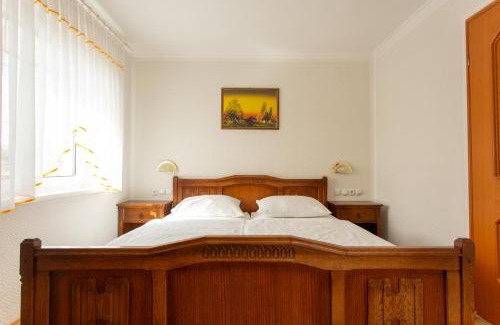 Bled House | Gostišče Pri Dveh Petelinih
