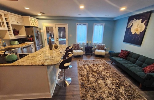 Ansley Park House | Gourmet Kitchen, Private Jacuzzi, Piedmont Park.