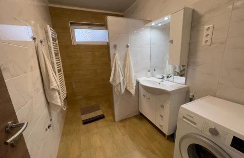 Siofok Aranypart House | Grátisz Apartman Siófok