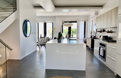 Grace Bay Hills Villa | Grace Bay’s Finest! COCONAT VILLA | Designer 3 Bdr Villa with Gorgeous Pool area