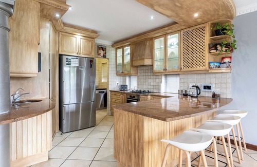 Big Bay Villa | Grace of Blaauwberg - Beach Villa with views of Table Mountain & Robben Island.