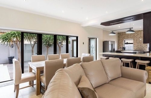 Big Bay Villa | Grace of Blaauwberg Two - Large Private Family Home with views!n
