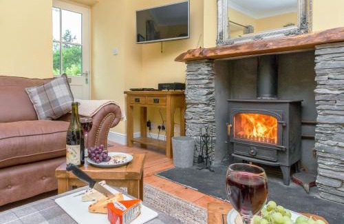 Ascog House | Grace's Cottage