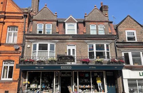Tring House | Grace's Guesthouse Room 3