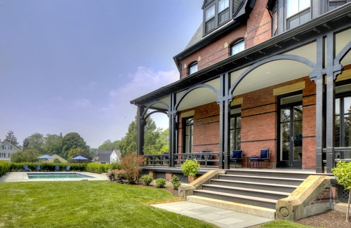 Top of the Hill House | Gracious Victorian Estate Home, Walk to town and beach