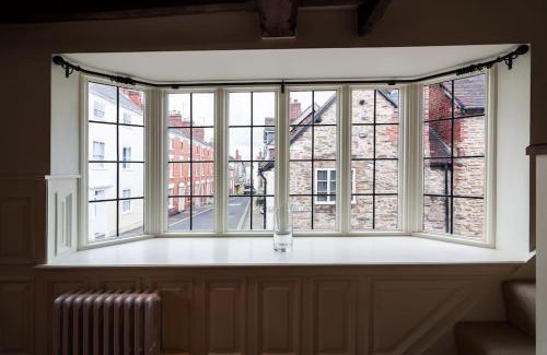 Ludwel House | Grade 2 listed , In the heart of Historic Ludlow.