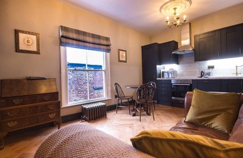 Macclesfield Apartment | Grade II Apartment Town Centre