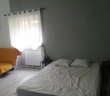 Bourg-Argental Apartment | Gradina Bulgarana