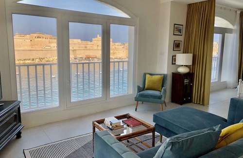 Madliena Apartment | Gran Harbour Penthouse