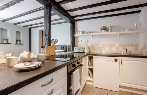 Swimbridge House | Granary Cottage - Two Bedroom House, Sleeps 3