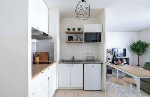 Pantin Apartment | Grand 2P Lumineux, Cosy et au Calme proche Paris !