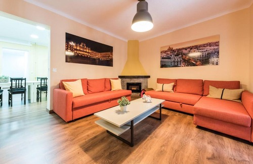 Barrio de La Latina Apartment | Grand Apartment La Latina