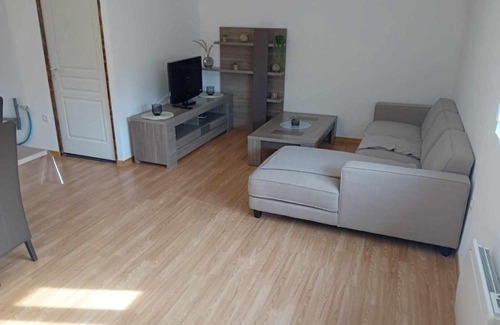 Wignehies Apartment | Grand appartement avec terrasse