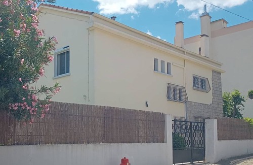 Route d'Arles Apartment | Grand Appartement de 75m2, 2 Chambres et Jardin