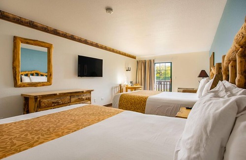Oglesby Hotel | Grand Bear Resort at Starved Rock