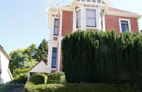 Dunedin City Centre House | Grand City Residence