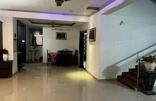 Manikonda House | Grand City Retreat 4BHK Balcony Bliss in Manikonda