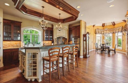St. Charles House | Grand Estate at the Preserve